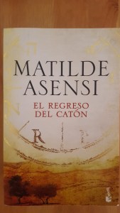 Si te va la aventura historiada con malos que persiguen a buenos que son más listos que el hambre.